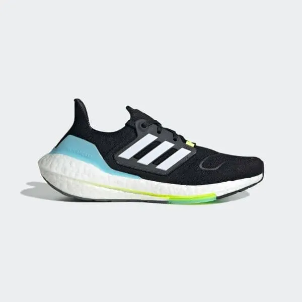    22  Adidas ULTRABOOST 22 FTW GX6658