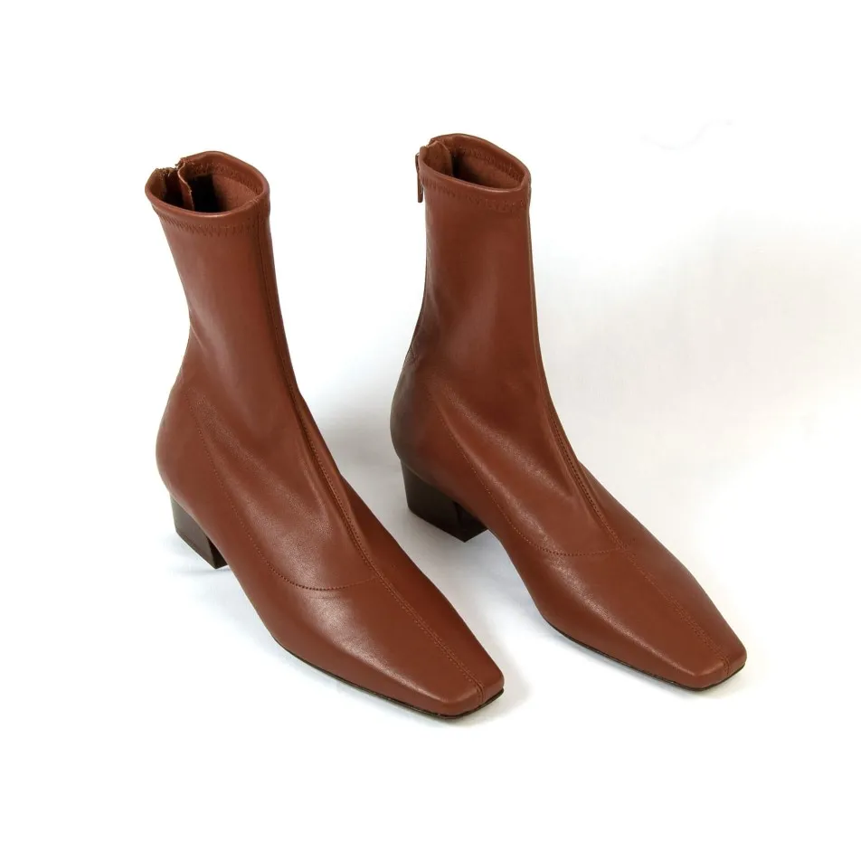 Brown ankle boot in stretchy leather Colette By Far Sequoia