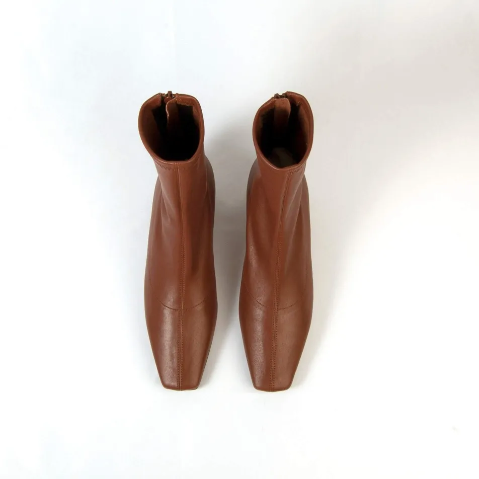 Brown ankle boot in stretchy leather Colette By Far Sequoia