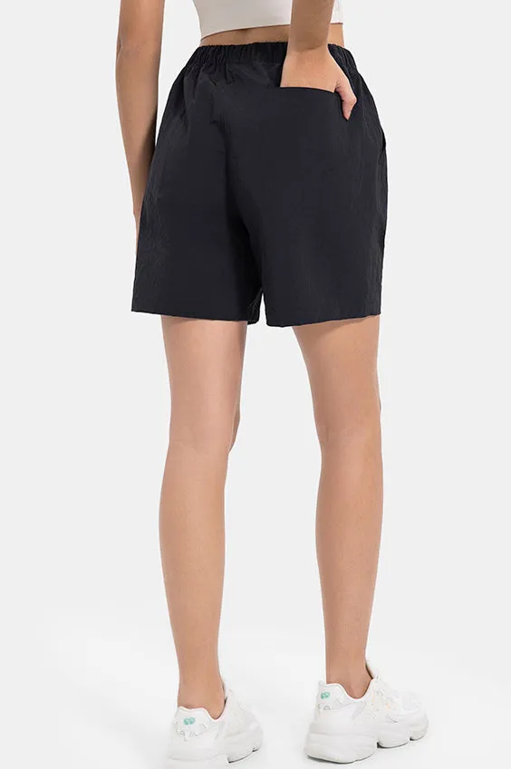 CHILL WOVEN SHORTS