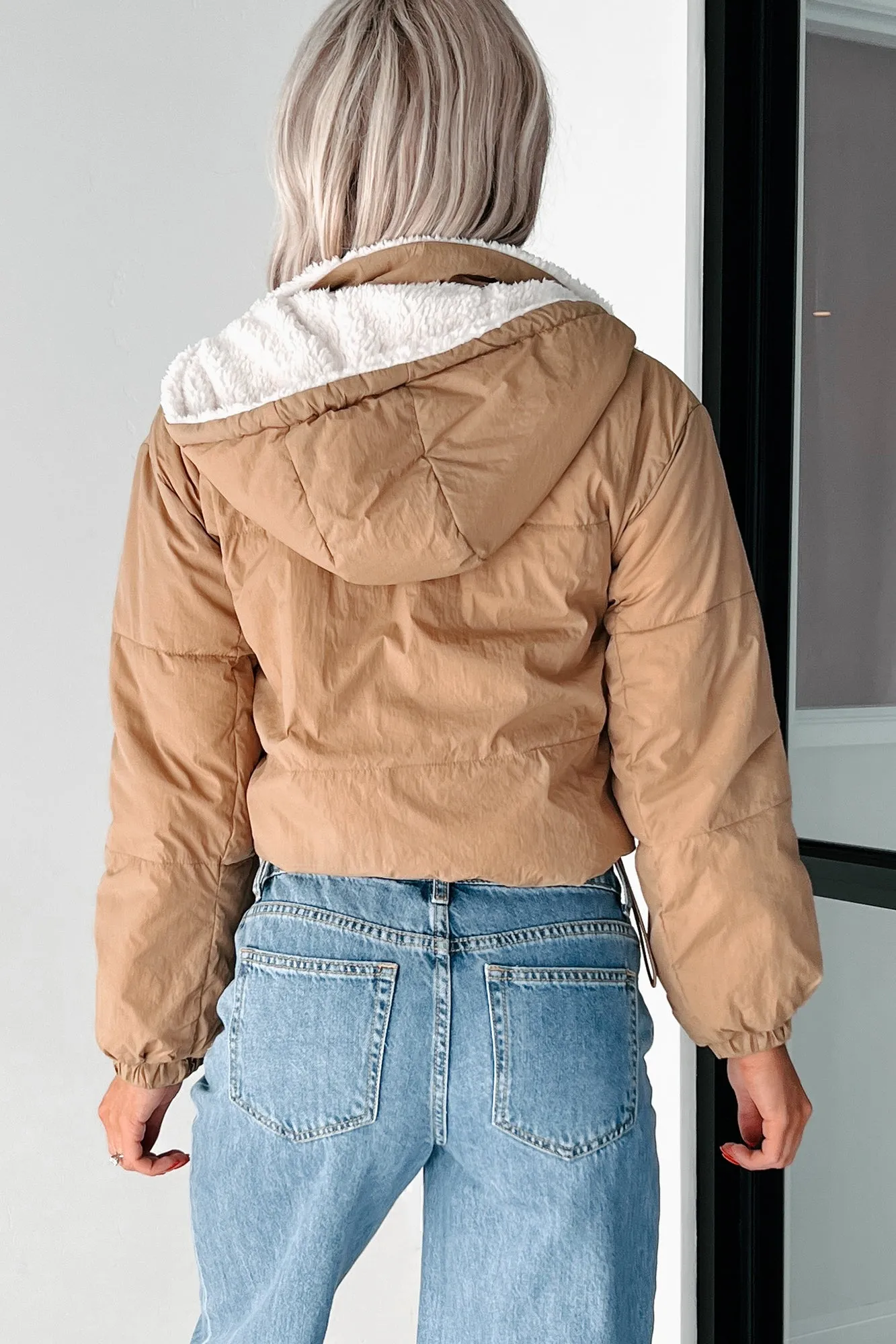 Feeling Frosty Reversible Sherpa Jacket (Camel)