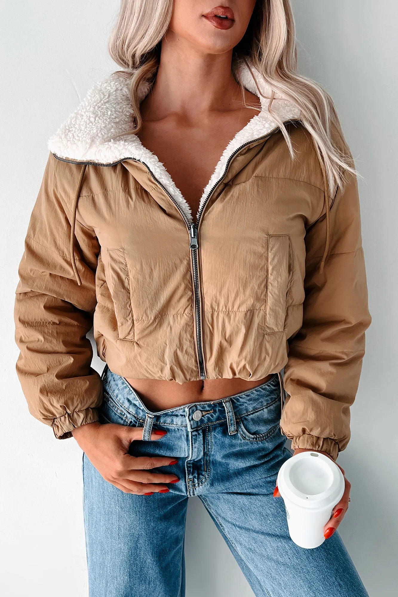 Feeling Frosty Reversible Sherpa Jacket (Camel)