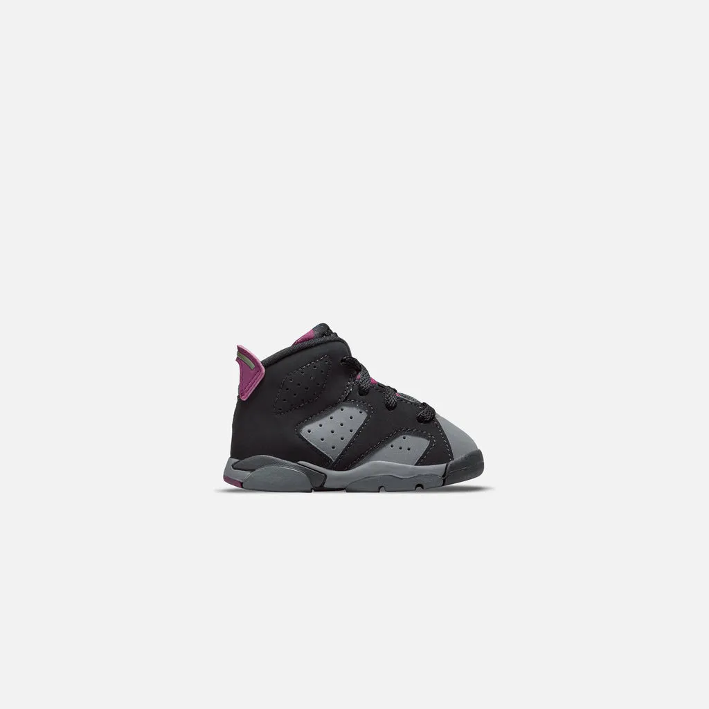 Jordan    nike toddler air  6 retro