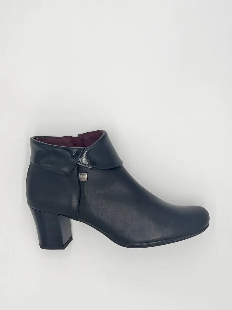 Jose Saenz Daniela Ankle Boot - Black - Gillanders.ie Town & Country Clothing