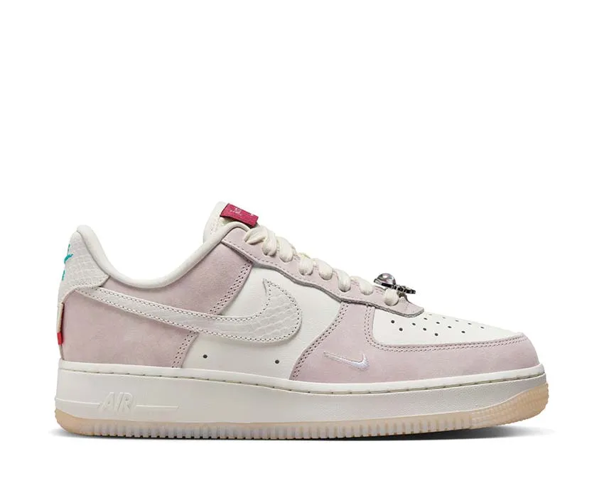 Nike Air Force 1 '07 LX