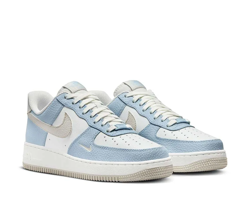 Nike Air Force 1 '07 W