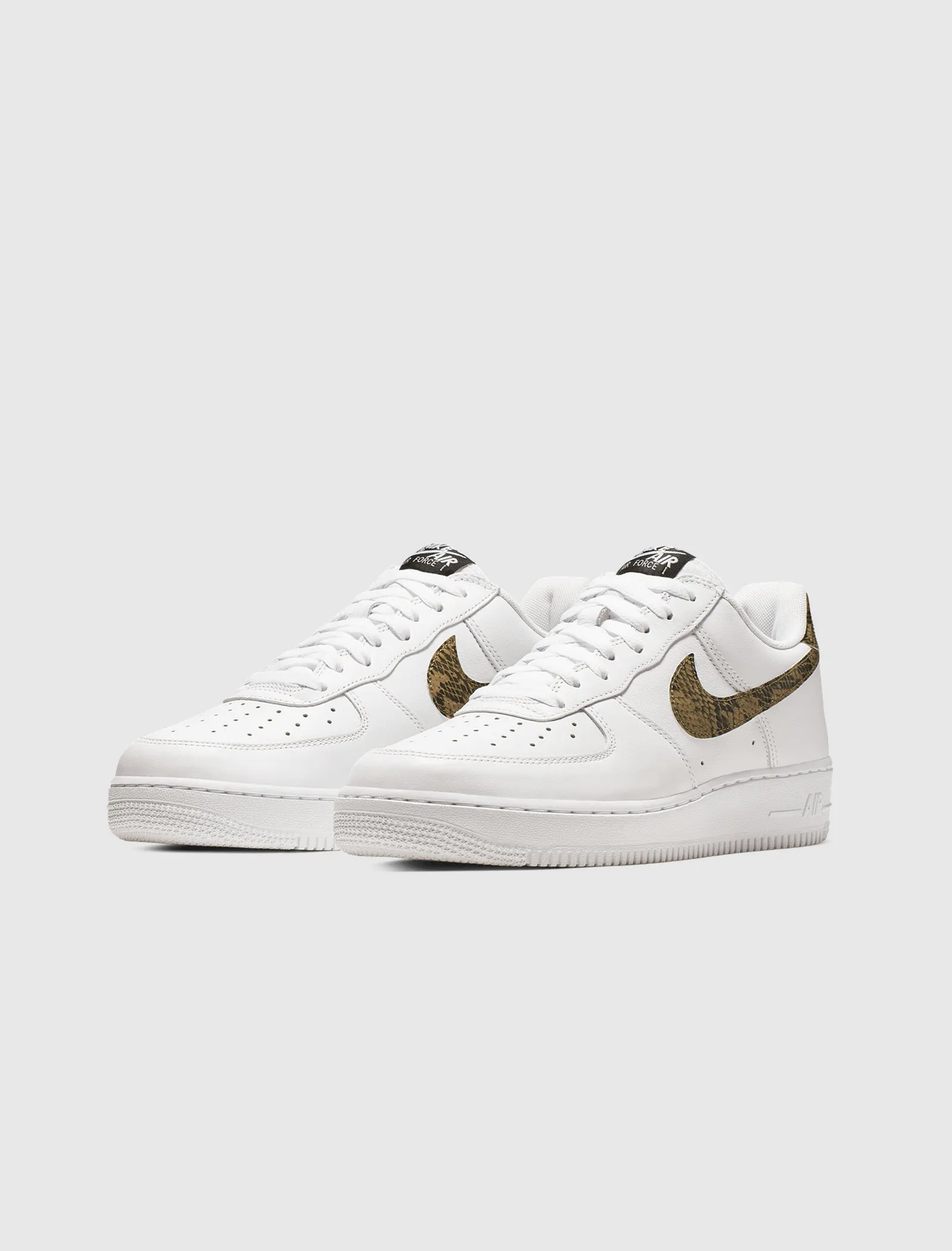 NIKE AIR FORCE 1 LOW RETRO PREMIUM 