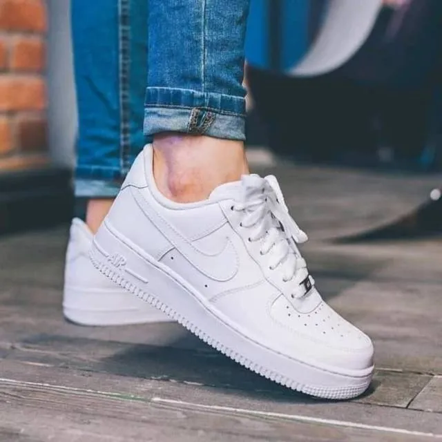 Nike Air Force 1 White