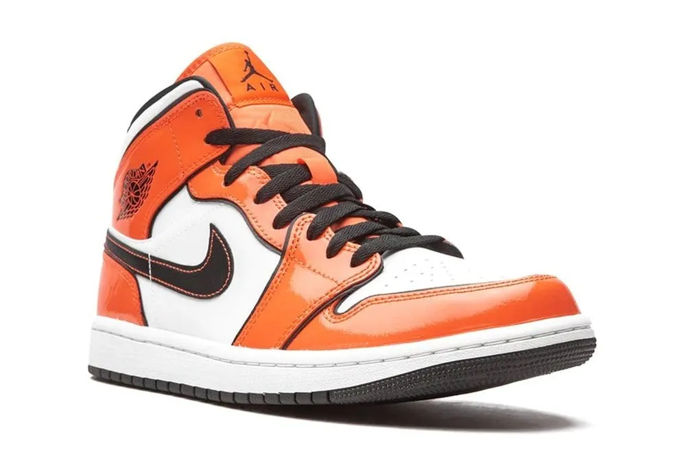 Nike Air Jordan 1 Mid SE ‘Turf Orange’