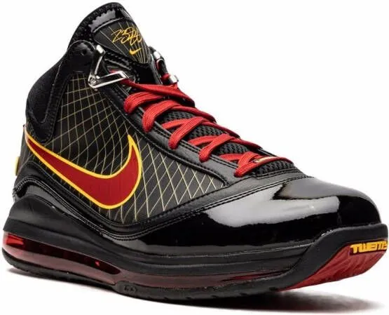 Nike Air Max LeBron 7 PE 