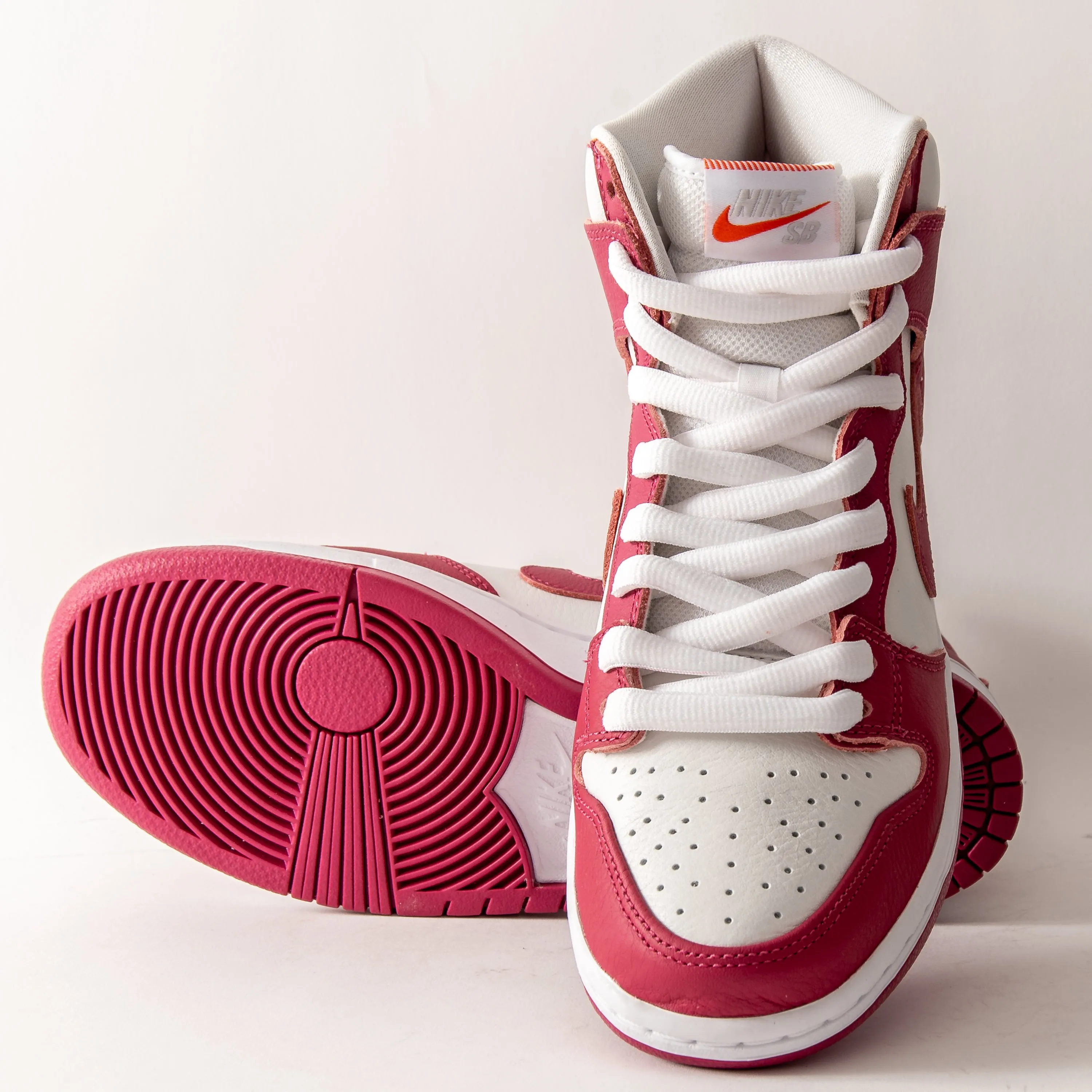 Nike SB - Dunk High Pro ISO (Sweet Beet)