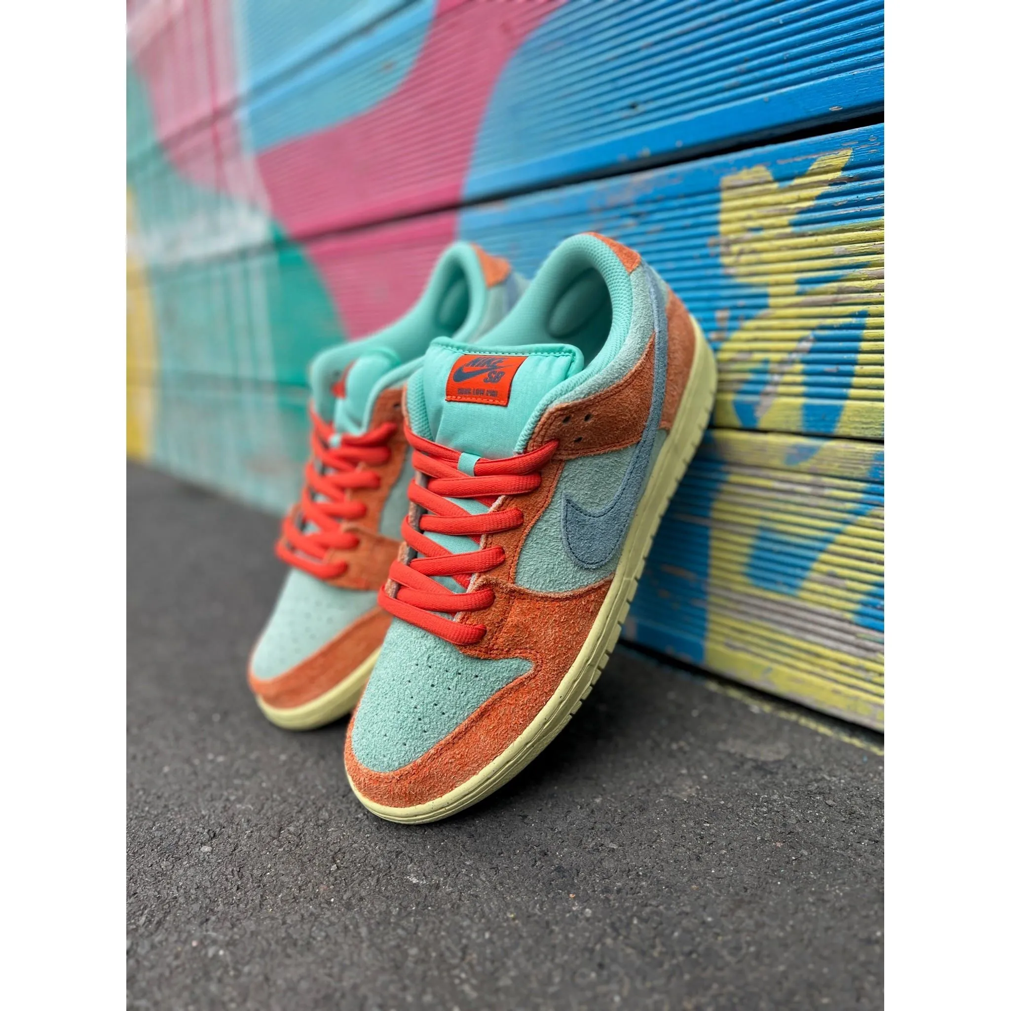 Nike SB Dunk Low Orange Emerald Rise