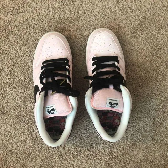 Nike SB Dunk Low Pink Box