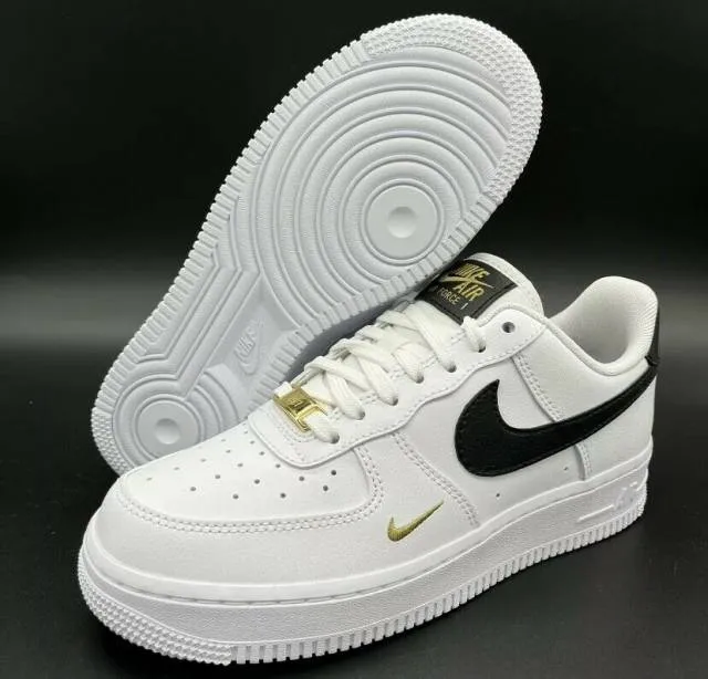 Nike WMNS Air Force 1 07 Essential White Black