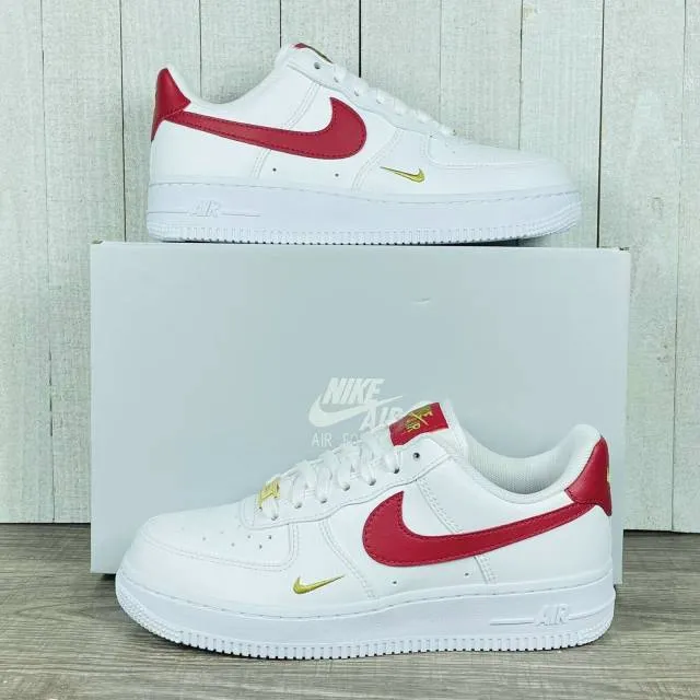 Nike WMNS Air Force 1 07 Essential White Gym Red