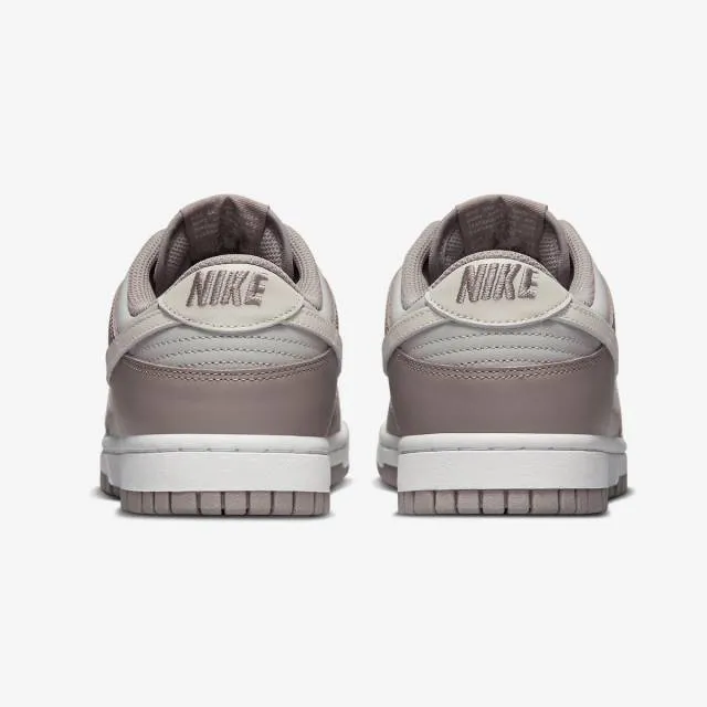 Nike women's dunk low (moon fossil/ bone beige/ moon fossil/ light orewood brown/ light iron ore/ su