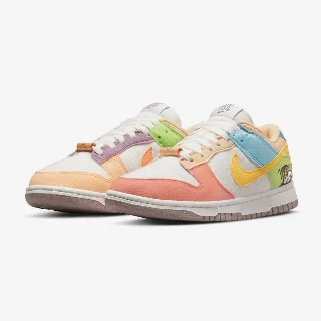 Nike women's dunk low retro se (sun club multi-color/ sail/ sanded gold/ light madder root/ white) s