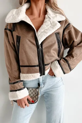 Quiet Luxury Suede Jacket With Faux Fur Contrast (Mocha)