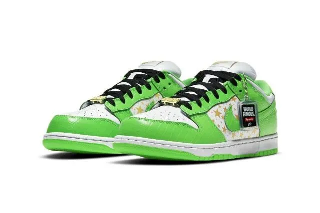 Supreme x Nike SB Dunk Low Mean Green